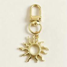 Minimalist Sun Keychain, Vintage Style, Suitable For Students, Couples, Friends Gifts, Backpack Accessory, Gold Keychain, Bag Charm, Wallet Charm, Gothic Style Key Ring - A - View 7