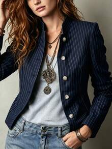 Blazer a rayas 2026 nueva, chaqueta de traje a rayas finas para mujer, chaqueta de traje de oficina, blazer vintage estilo universitario, casual de negocios, rayas verticales finas, botonadura sencilla con botones plateados, atuendo de oficina y desplazamiento, estilo de estudiante de último año, elegante francés, exquisito, casual, esencial de otoño/invierno, estilo Y2K milenario, minimalista, blazer a rayas, chaqueta a rayas finas, atuendo de oficina, corte ajustado - Azul Marino - Ver 8