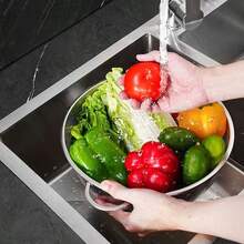 1pc Stainless Steel Strainer, Round Vegetable Filter, Kitchen Fruit Washing And Draining Mesh, Kitchen Accessory To Improve Kitchen Efficiency, Suitable For Vegetables, Rice And Fruit, Essential Home Drainage Accessory. - Silver - View 9