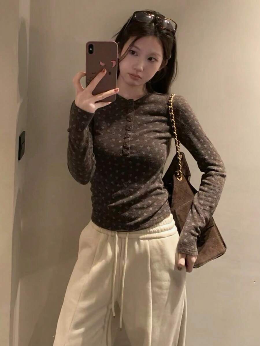 Women's Korean Style Henley Collar Button Ditsy Floral Long Sleeve Knitted Base Layer Top, Autumn Blouse - Coffee Brown - View 1