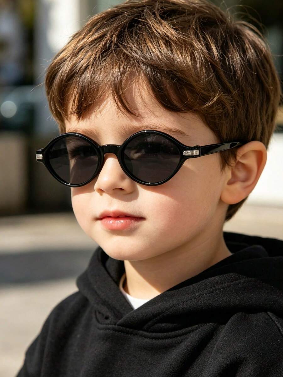 1pc Kids 6-9 Years Old Oval Fashion Glasses, Classic Pure Black Frame, PC Material, Solid Color Lenses, Casual Lightweight, Suitable For Daily Outdoor Use, With Glasses Case