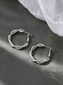 VJS 1 Pair Premium Minimalist Stainless Steel Gold & Silver Dual-Tone Twisted Hoop Earrings, Polished Shiny Geometric Twist Design, Non-Deforming, Daily Casual & Business Wear Accessory - Minimalist Twisted Hoop Earrings - View 11