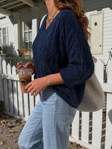 Sweater Rajut Pendek Longgar Leher V Warna Biru Tua Ukuran Plus untuk Wanita dengan Pola Tekstur Kabel Berlian, Lengan 3/4, Pakaian Musim Gugur Wanita - Royal Blue - View 3