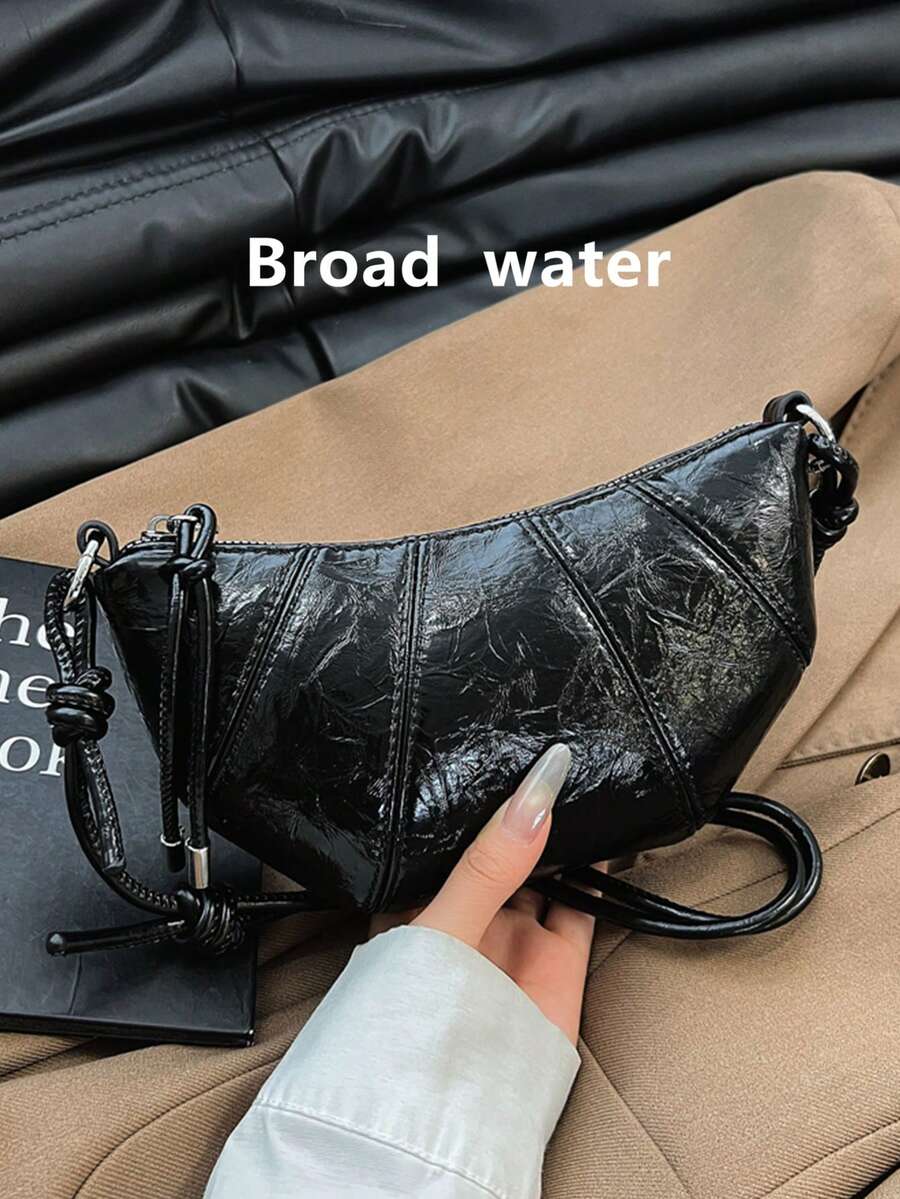 2026 Fashion New Patchwork Horn Women's Bag Solid Color Versatile Crossbody Bag Niche Design New Commuter Fashion Shoulder Bag