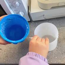 1pc Large 2-In-1 Ice Bucket And Ice Tray - With Lid Ice Bucket, Suitable For Bar, Restaurant And Home Use - Durable And Easy To Clean - Essential Drinkware And Kitchen Accessory, Can Be Used In All 4 Seasons - Multicolor - View 7