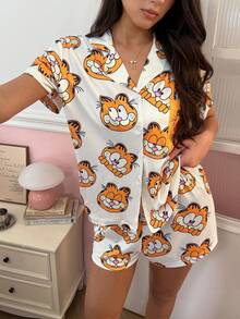 Noctvar OBM Sleepwear X Garfield Set Piyama 2 Potong Atasan Lengan Pendek Motif Kartun dengan Saku dan Celana Pendek, Cocok untuk Semua Musim - Putih - View 1