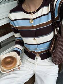 Áo khoác cardigan len dệt kim Sookaug phong cách vintage phối màu khối kẻ sọc, cổ tròn, cúc vàng, dáng ôm slim fit, dáng ngắn, tay dài - Nhiều màu - Xem 2