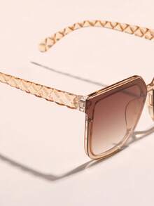 Verywork1 Square Fashion Brand Design Women's Sunglasses, Comes With Storage Case And Cleaning Cloth, Suitable For Outdoor Activities, Travel, Vacation, Daily Commute, Street Photography, Driving, Etc. - Multicolor - View 4