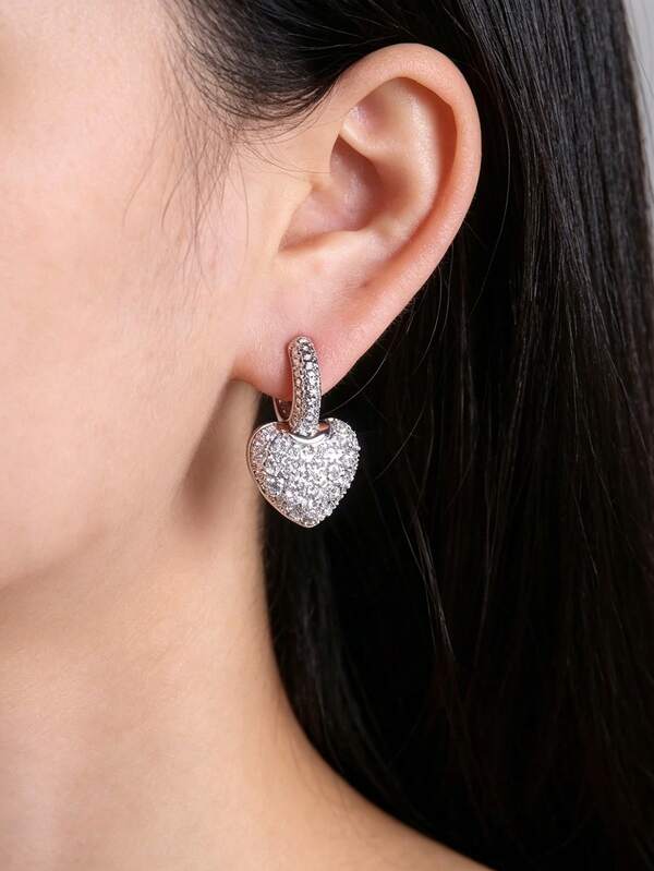1 Pair Fashion Elegant Versatile Heart-Shaped Earrings, Light Luxury Elegant, Inlaid With Artificial Zirconia, Heart Ear Studs, Suitable For Women's Daily Wear