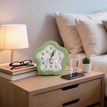 Unisex Practical Style For Bedroom And Office Desk Clock - Green - View 5