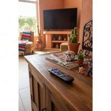 Minimalist Universal Remote Control For Home Audiovisual Appliances - View 6