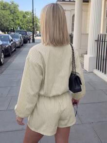 VIBEWAVE Spring/Autumn Daily Commute Beige Fine Striped Mock Neck Cropped Drawstring Top + High Waist Wide Leg Shorts 2 Pieces Set, Slouchy Loose Casual Outfit - Light Yellow - View 5