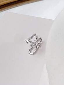 1pc Asymmetric Octagonal Ear Clip Earrings For Women, Fashion Unique Personalized Delicate Earring Suitable For Daily Wear, Gatherings & Parties - Silver - View 3