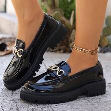 Women's Heart Chain Rhinestone Patent Leather Thick Sole Loafers, Height-Increasing Non-Slip Chunky Sole Slip-On Casual Commute Shoes, Preppy Style - Black - View 4