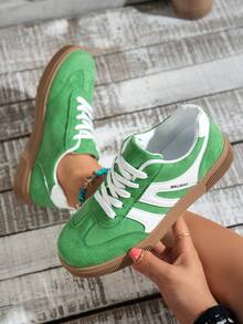 1 paire de chaussures décontractées multifonctions pour femmes, nouvelles chaussures de mode printemps/automne, chaussures plates à lacets, bout rond, semelle en caoutchouc, chaussures de skateboard, noir, blanc, marron, imprimé léopard, bloc de couleurs kaki, chaussures de tous les jours, chaussures décontractées, taille 36-42, chaussures d'entraînement de mode, à porter toute l'année - Vert - Voir 3