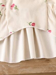 Atasan Corduroy Motif Anjing Vintage, Camisole Bergaris Vertikal Corduroy Motif Kartun Bunga di Seluruh Permukaan dengan Hiasan Ruffle - Aprikot - View 8
