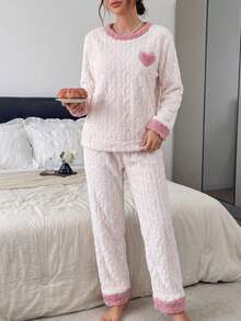 Dreamivo Autumn/Winter Thickened Coral Fleece Home Lounge Set, Embroidered Heart Contrast Color Collar & Cuffs Casual 2 Pieces Set - White - View 3