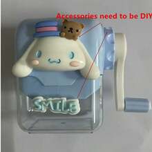 SANRIO 可愛手動鉛筆削筆器，耐用塑膠材質，適合成人的完美禮物，學校用品、辦公室裝飾、動漫愛好者（配件需自行組裝） - 查看 12