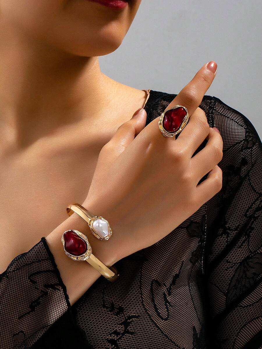 2pcs/Set Vintage Asymmetrical Baroque Pearl Bracelet & Ring Jewelry Set, Romantic & Elegant Women's Gift - Gold + Burgundy - View 1
