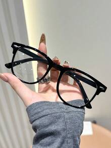 Black Frame White Flat