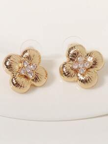 1 Pair Vintage Four-Leaf Clover Zirconia Stud Earrings, Gold Brushed Texture Flower Earrings, French Luxury Elegant Earrings, Vintage Brushed Texture Zirconia Earrings, Commute/Date/Daily Versatile Accessories - Gold - View 4