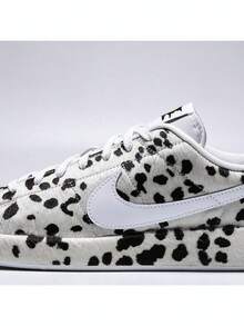 Nike 男款 TENNIS CLASSIC CS PRM CHEW DOG 低筒網球鞋 JA8560-100 - 黑與白 - 查看 4