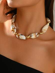 1pc Fashion Elegant All-Season New Multi-Color Geometric Irregular Plastic Beaded Necklace, Blue Fish, Faux Pearl, Faux Stone Beads, Round, Square, Triangle, Irregular, Multiple Styles Available, Suitable For Elegant Women To Match Any Outfit For Vacation, Party, Evening Banquet Jewelry, Bead Color And Pattern Random, Injection Mold Mark And Minor Flaws Are Normal - Multicolor - View 1