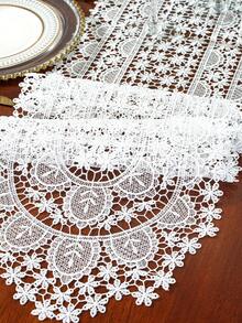 1pc Peacock Feather Shaped Table Runner, Modern Minimalist White Polyester Thread Oval Fully Water-Soluble 3D Hollow Lace Trim Table Runner, Suitable For Daily Use, Wedding, Living Room, Dining Room, Coffee Table, Dining Table, Furniture, Etc. - White - View 4