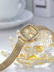 1件女款小方臉不鏽鋼錶帶藝術時尚復古石英手錶，適合日常佩戴 - 金色 - 查看 6