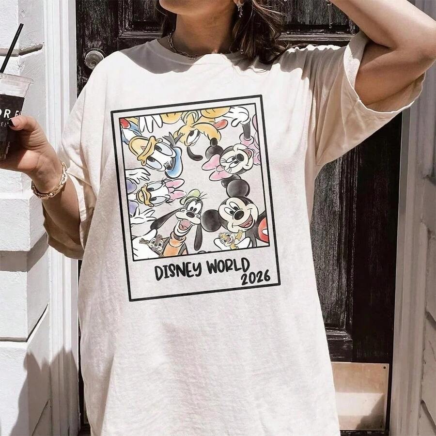 Disney Cream Crew Neck Tee Black Border Square Frame Full Group Cartoon Characters Hand Letter Year Print Cotton Loose T-Shirt - AT44703 - 查看 1