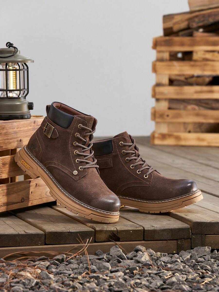 CAMEL CROWN Sepatu Bot Pria Tahan Air Model Tinggi dengan Tali, Sepatu Bot Luar Ruangan Bergaya Kargo dengan Sol Tebal dan Anti Selip yang Modis. - Cokelat - View 1