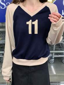 Sweatshirt Kasual Minimalis Digital Print Leher V Bergaya Remaja dengan Blok Warna - Navy Blue - View 5