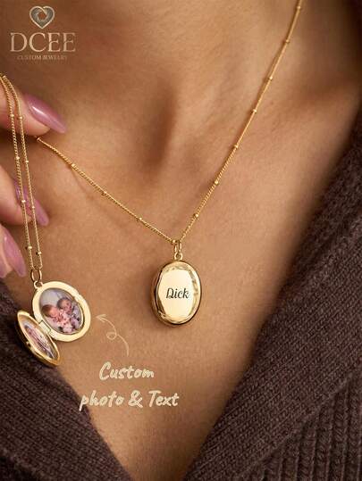 1PC Customized Photo Locket Necklace, Light Luxury Gold Vintage Texture, Can Hold 1 To 2 Photos, Can Also Engrave Personalized Text, Keep Your Loved Ones' Faces Close To You. Suitable For Daily Commute, Dating And Gathering, Versatile For Various Outfits, Unique And Non-Clashing, With A Gentle Atmosphere, Perfect For Valentine's Day, Anniversary Gift For Your Partner, Or Birthday Gift For Your Best Friend, Turn Your Affection Into A Wearable Romance