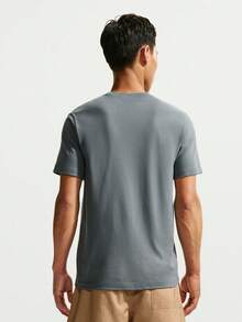 Nike Men's AS M NSW CLUB TEE Short Sleeve T-Shirt Knit Collarless Short TAR4999-086 - Light Grey - View 2