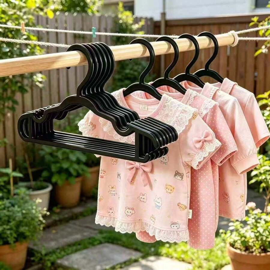10/1pc Non-Slip Plastic Hangers, Wardrobe Storage Rack, Suitable For Pants, Coats, Dresses, Shirts And Sweaters. Lightweight And Durable, Ideal For Organizing Home, Bedroom And Closet. Daily Clothing Storage Accessory. Dorm Essential