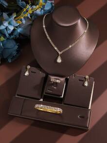 Juego de Joyas de Lujo Ligero con Strass de 5 Piezas: Collar, Pendientes, Pulsera y Anillo con Diseño de Lágrima, Adecuado para el Uso Diario de la Mujer, Bodas, Fiestas, Accesorios Elegantes, Modernos y Versátiles de Alta Gama - Multicolor - Ver 1