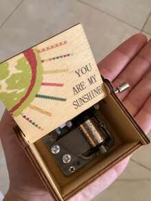 1個木製音樂盒「You Are My Sunshine」黑色復古手搖音樂盒，適合情人節、生日禮物、週年紀念禮物 - 彩色 - 查看 11