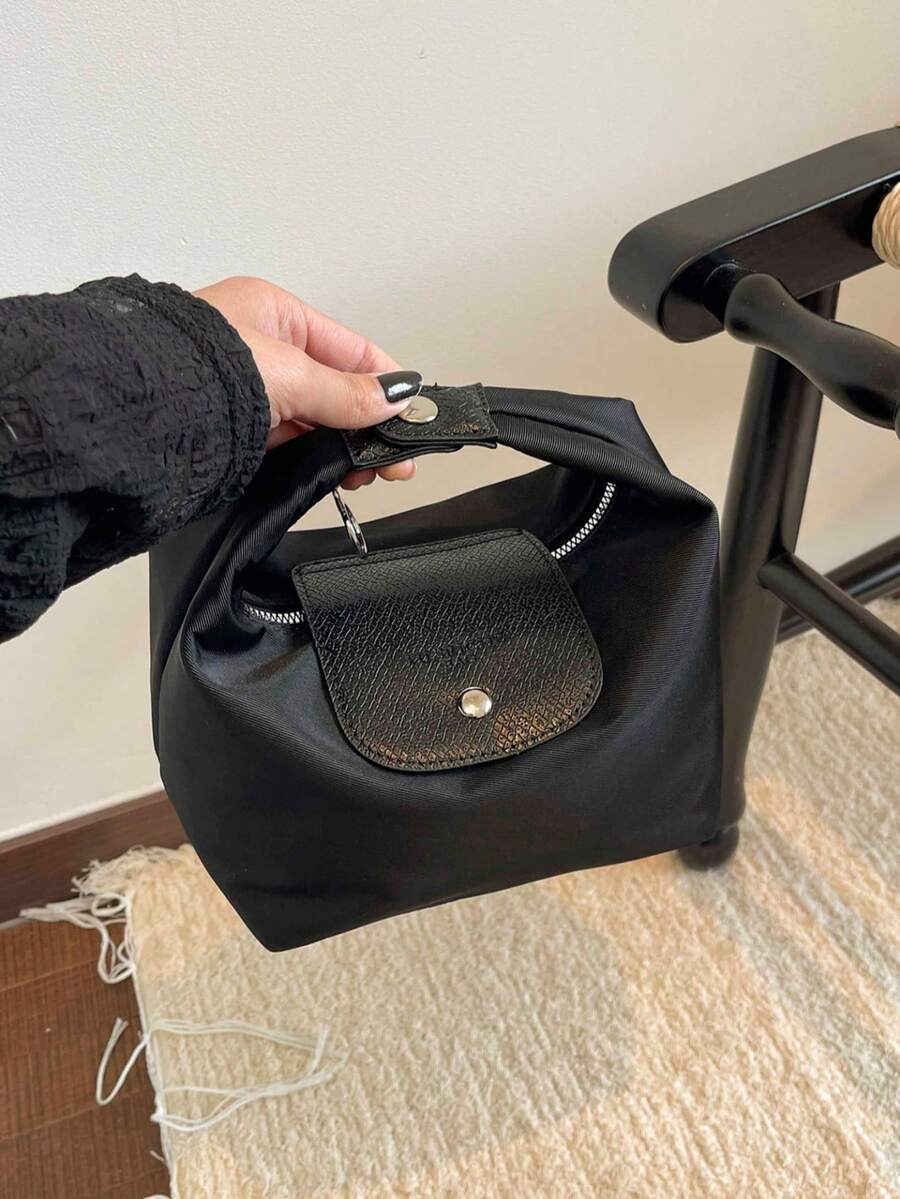 1pc New Women's Casual Handbag, Versatile Solid Color Nylon Shoulder Shopping Fashion Crossbody Bag, Passport/Cash/ID Card/Credit Card Storage Small Bag - Black - View 1