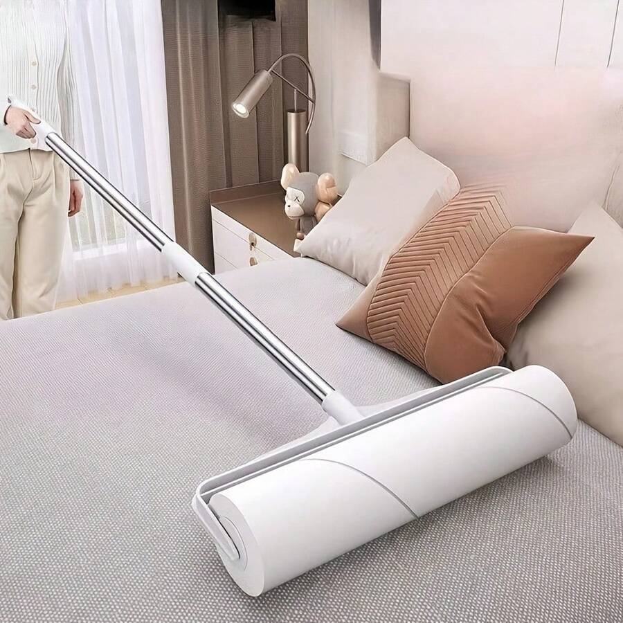 Ensemble de 5 rouleaux anti-peluches (comprend 3 rouleaux de papier + 1 balai anti-peluches à manche long) Outil de nettoyage, convient pour de multiples scénarios, large brosse à rouleau avec adhésif déchirable incliné pour enlever les peluches