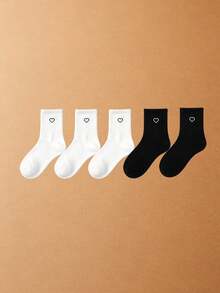 1/3/5 Pairs Men's Mid-Calf Socks, Black & White Heart Pattern Socks, Unisex Sports Socks, Korean Style Versatile Black & White Heart Mid-Calf Socks, All-Season Wear, Soft & Breathable, Skin-Friendly & Comfortable, High Elasticity, Moisture-Wicking & Sweat-Absorbing, Durable & Non-Tight; Suitable For Daily Commute, Casual Wear, Basketball, Cycling, Hiking, Running And Other Sports, Sports Socks, Fitness Training Socks. - Multicolor - View 15