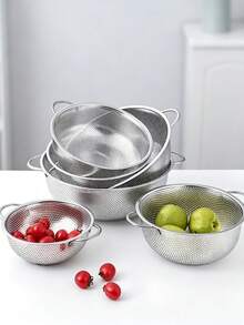 1 Set Thick Stainless Steel Colanders With Mixing Bowl, Rice Washing Bowl, Double-Ear Vegetable Washing Basin,Multi-Size Perforated Strainer Baskets With Handles, Multipurpose Rice, Fruit & Vegetable Washing Bowl For Kitchen - S+M+L - View 5