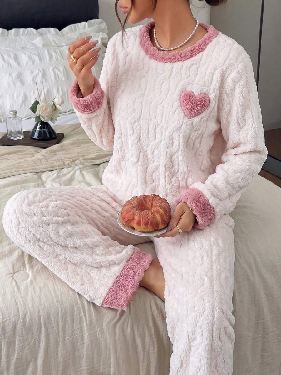 Dreamivo Autumn/Winter Thickened Coral Fleece Home Lounge Set, Embroidered Heart Contrast Color Collar & Cuffs Casual 2 Pieces Set - White - View 1