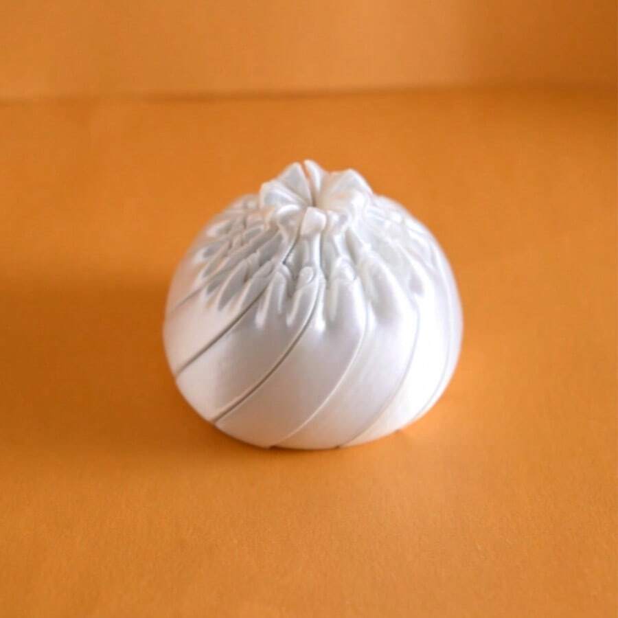 Novel Cute Bun-Shaped Twist Stress Relief Toy, 3D Printed Wrinkled Dumpling, Stretchable, Girly Style, Portable - White - View 1
