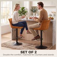 HOMCOM Set 2 Sgabelli Bar in Effetto Lino Vellutato con Altezza Regolabile Girevoli a 360° Sgabelli Cucina Alti con Poggiapiedi, Schienale, Base Acciaio Carbonio, Moderni per Bar Isola Marrone Arancio - Marrone ruggine - Visualizzare 4