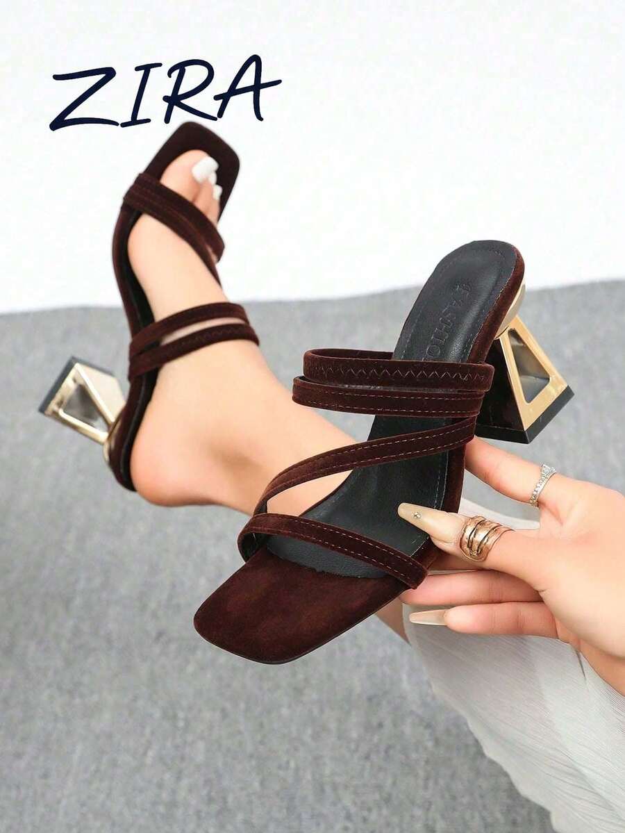 Zira 女款方頭包頭細帶麂皮三角不對稱跟高跟涼鞋,奢華成熟風,適合日常通勤、約會穿搭、派對聚會、購物場景,棕色方頭包頭細帶麂皮三角不對稱跟高跟涼鞋,黑色方頭包頭細帶麂皮三角不對稱跟高跟涼鞋 - 棕色 - 查看 1