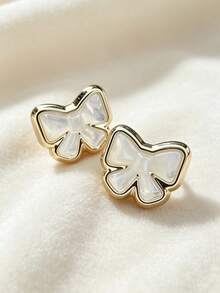 1 Pair Sweet Style Dopamine Resin Gold-Rimmed Bow Stud Earrings For Women, Daily Commute, Date, Versatile Earrings (Non-Metal Parts Are Handmade Drip Glue Gradient Craft, Each Earring Has Slight Differences In Color Depth And Pattern, Cannot Be Perfectly Identical, Which Is Normal) - Yellow Gold - View 7