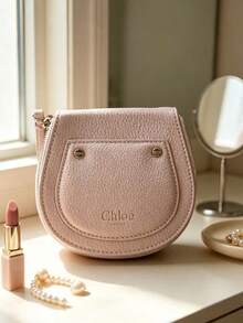 Chloé Bolso de mano de cuero rosa nude suave con forma curva, tirador de cremallera de cuero, cremallera de metal lisa, adecuado para ir a la oficina y tomar el té de la tarde, regalo del Día de la Madre y aniversario CHLOE-GIFT-28 - Rosa Pálido - Ver 2