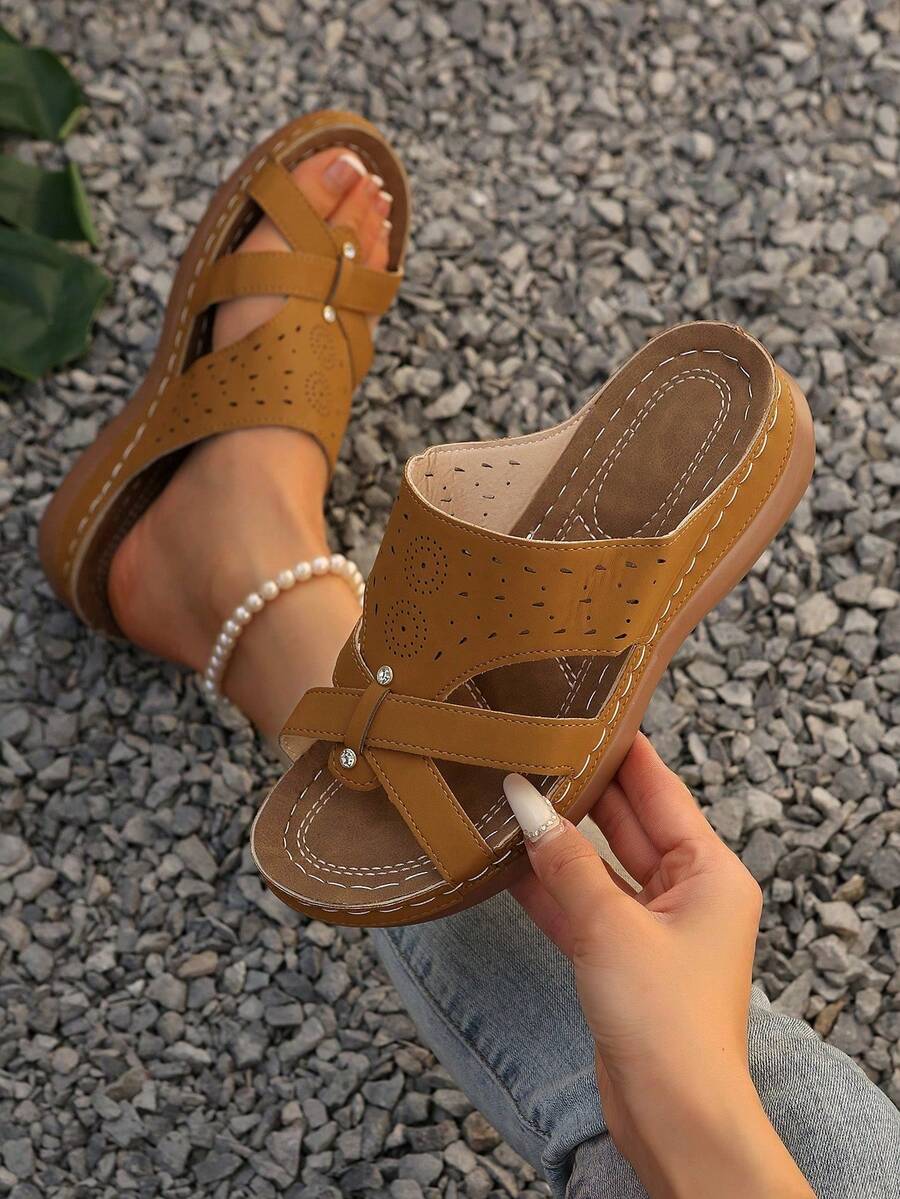 Sandalias de plataforma gruesa con corte láser y puntera abierta, de estilo retro y sexy para mujer. Atuendos de primavera y verano - Amarillo - Ver 1