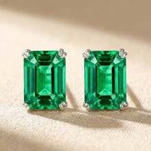Women's Minimalist Transparent Inlaid Rectangular Green Zirconia Stud Earrings, Clean And Elegant Commuter Style - Green - View 1