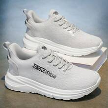 Zapatillas de running con parte superior de malla texturizada degradada y amortiguación para hombres y mujeres, estampado de letras en el lateral, suela gruesa de espuma ligera, antideslizantes y resistentes al desgaste, transpirables y sin sensación de sofoco para verano, para correr largas distancias al aire libre, fitness, desplazamientos diarios, versátiles para parejas, estilo casual deportivo, disponibles en múltiples colores - Gris - Ver 3